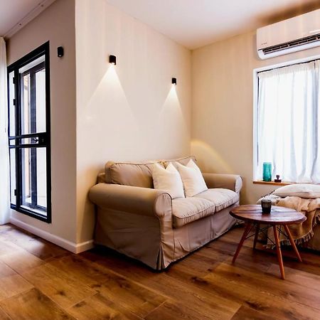 Jabotinsky 37 Bed and Breakfast Zikhron Ya‘akov Eksteriør billede